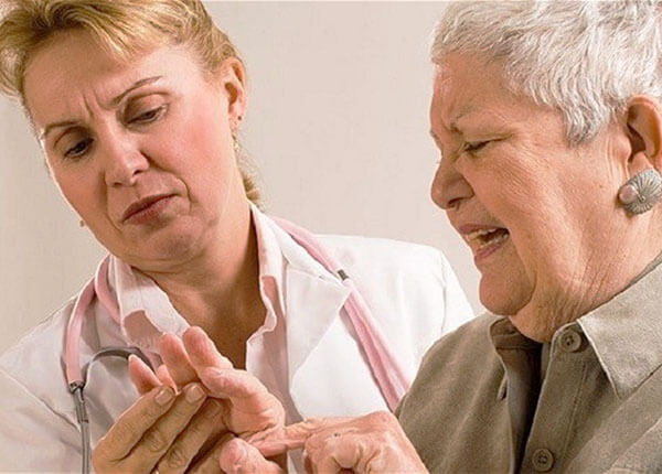 Bệnh Gout Ở Người Già